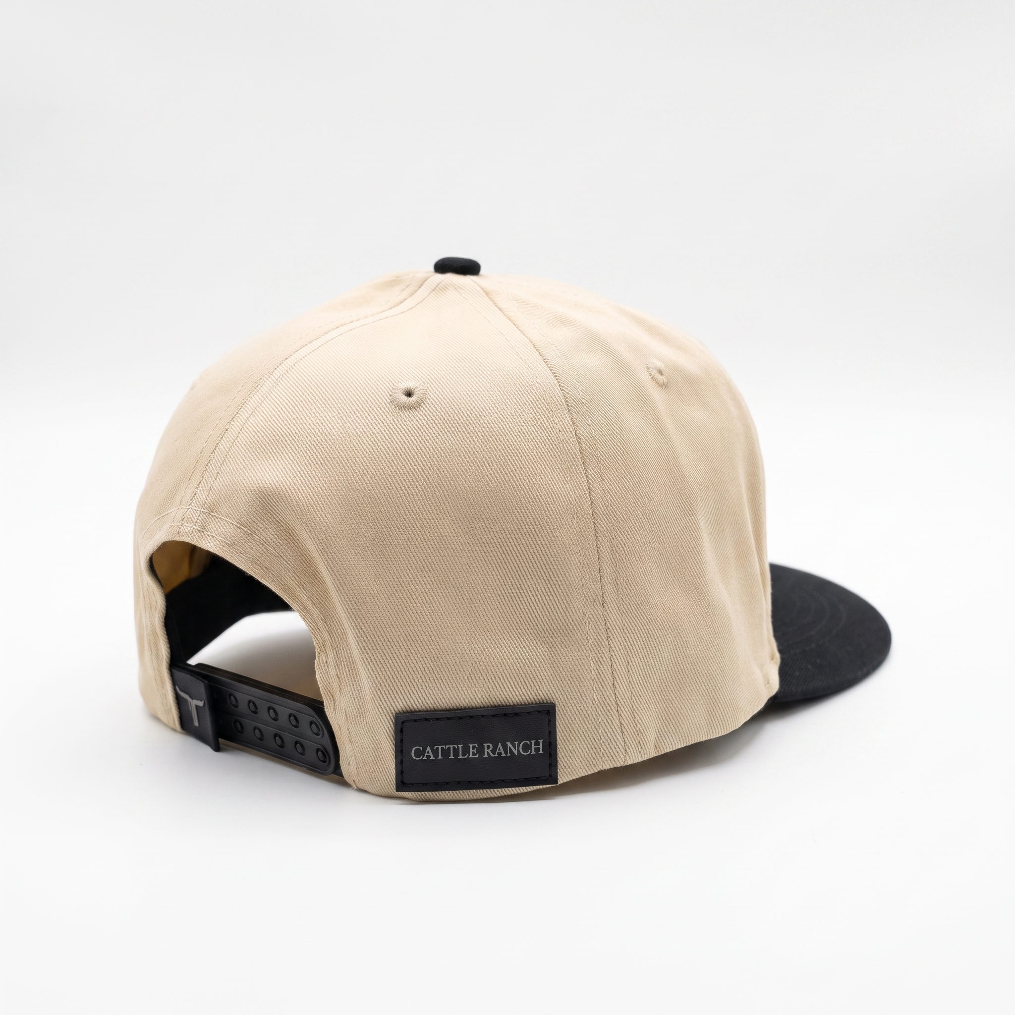 Cattle Ranch - Flat Bill- White/Black