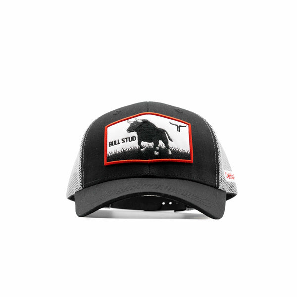 Cattle Ranch Bull Stud - Black/White